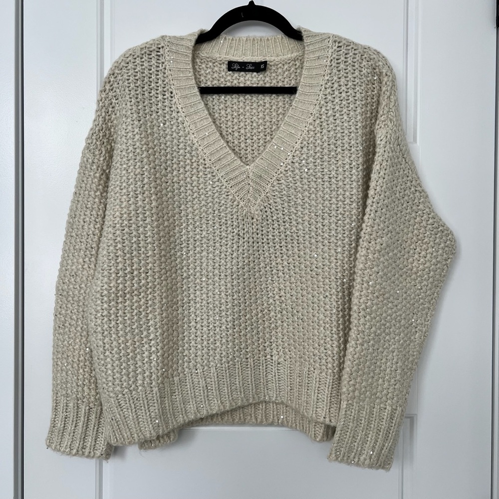 Lyla + Luxe Beige V-Neck Sweater - Size XS